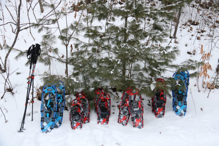 red and blue snowshoes at Quebec cottage rental