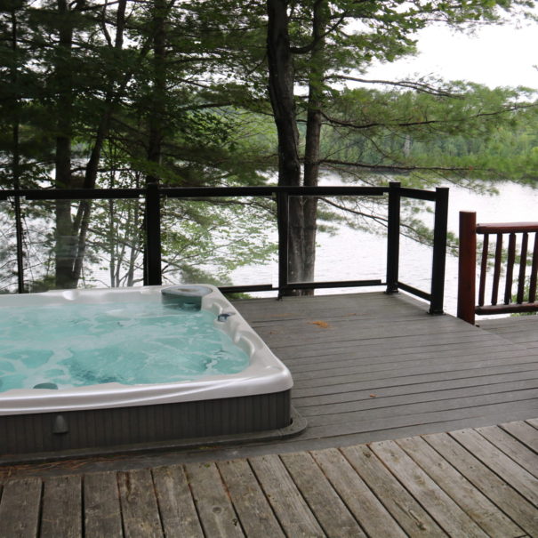 hot tub at cottage rental near ottawa