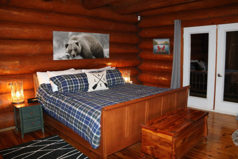 master bedroom bear photo quebec cottage rental