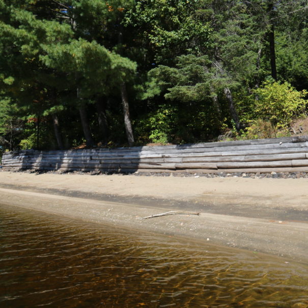 9389 shallow entry beach family chalets in Quebec