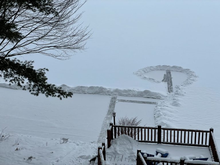 ice fishing at chalet in quebec